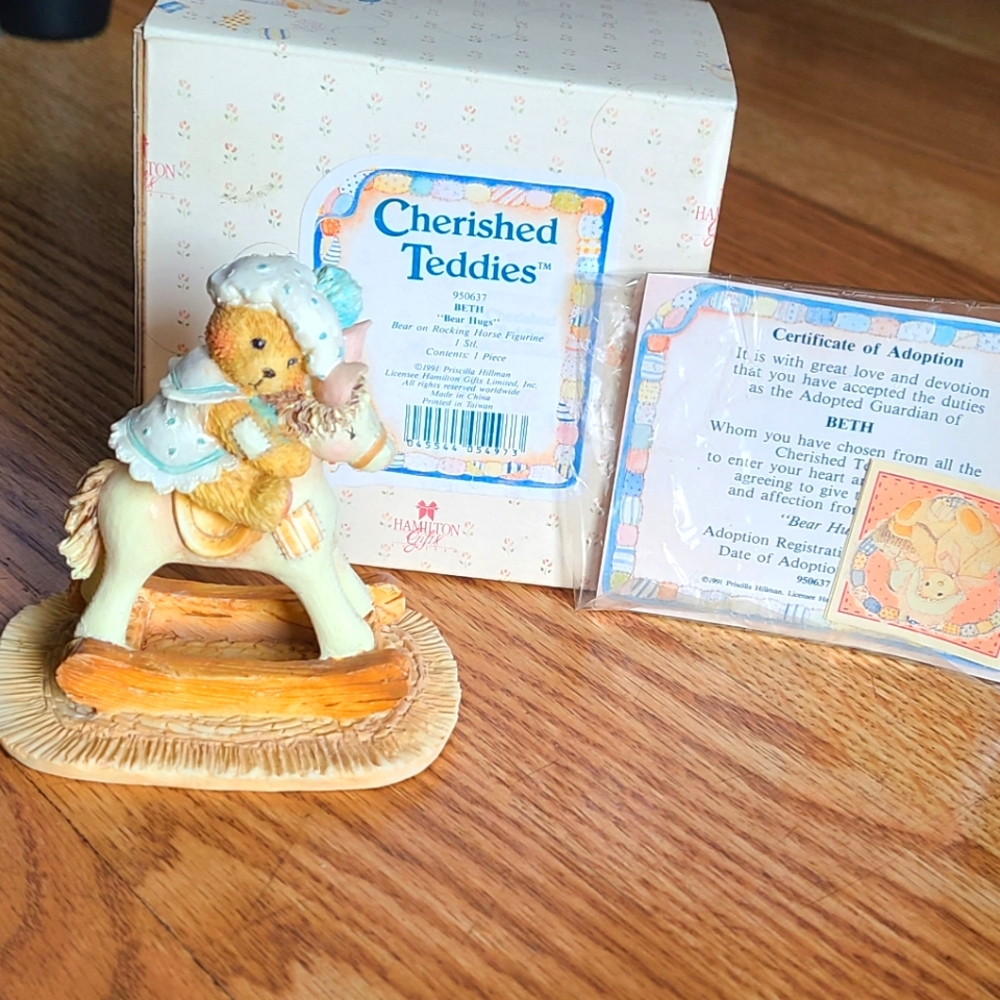 Cherished Teddies Figurine with Box and Certificate "Bear Hugs"